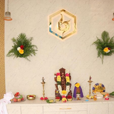 Uj Pallazzio - Business Class Luxury Hotel Tiruvannāmalai Buitenkant foto