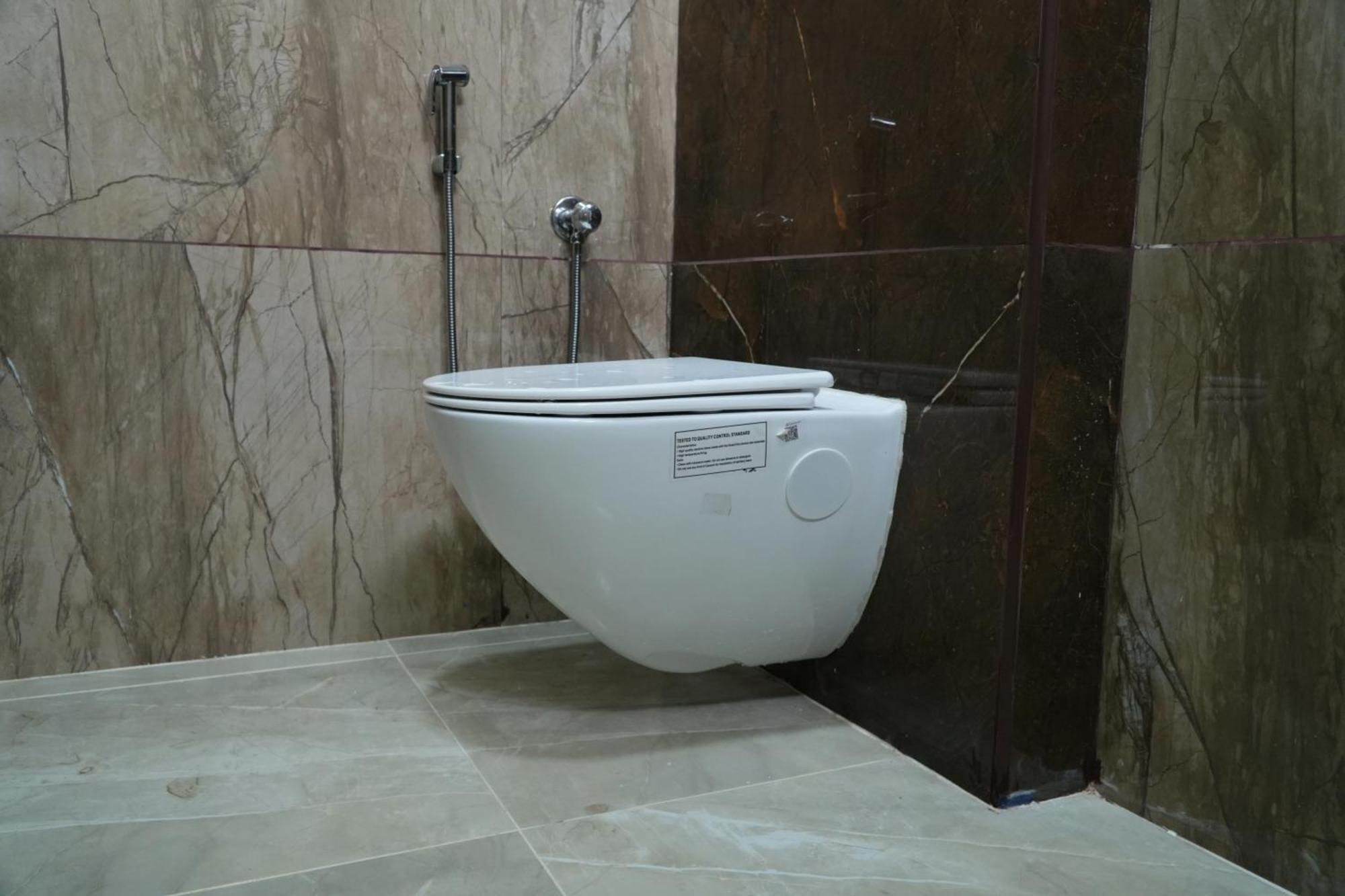Uj Pallazzio - Business Class Luxury Hotel Tiruvannāmalai Buitenkant foto