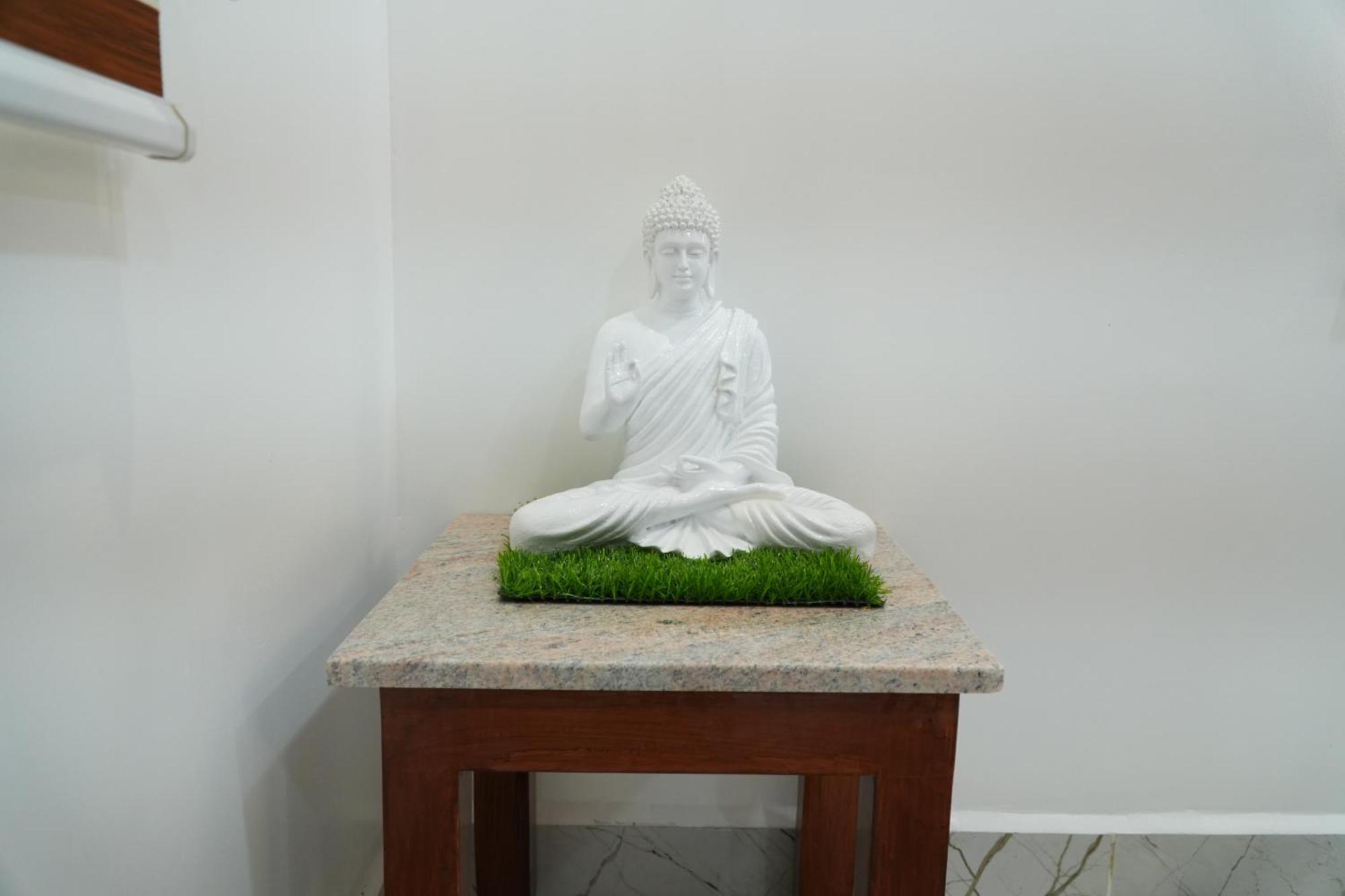 Uj Pallazzio - Business Class Luxury Hotel Tiruvannāmalai Buitenkant foto