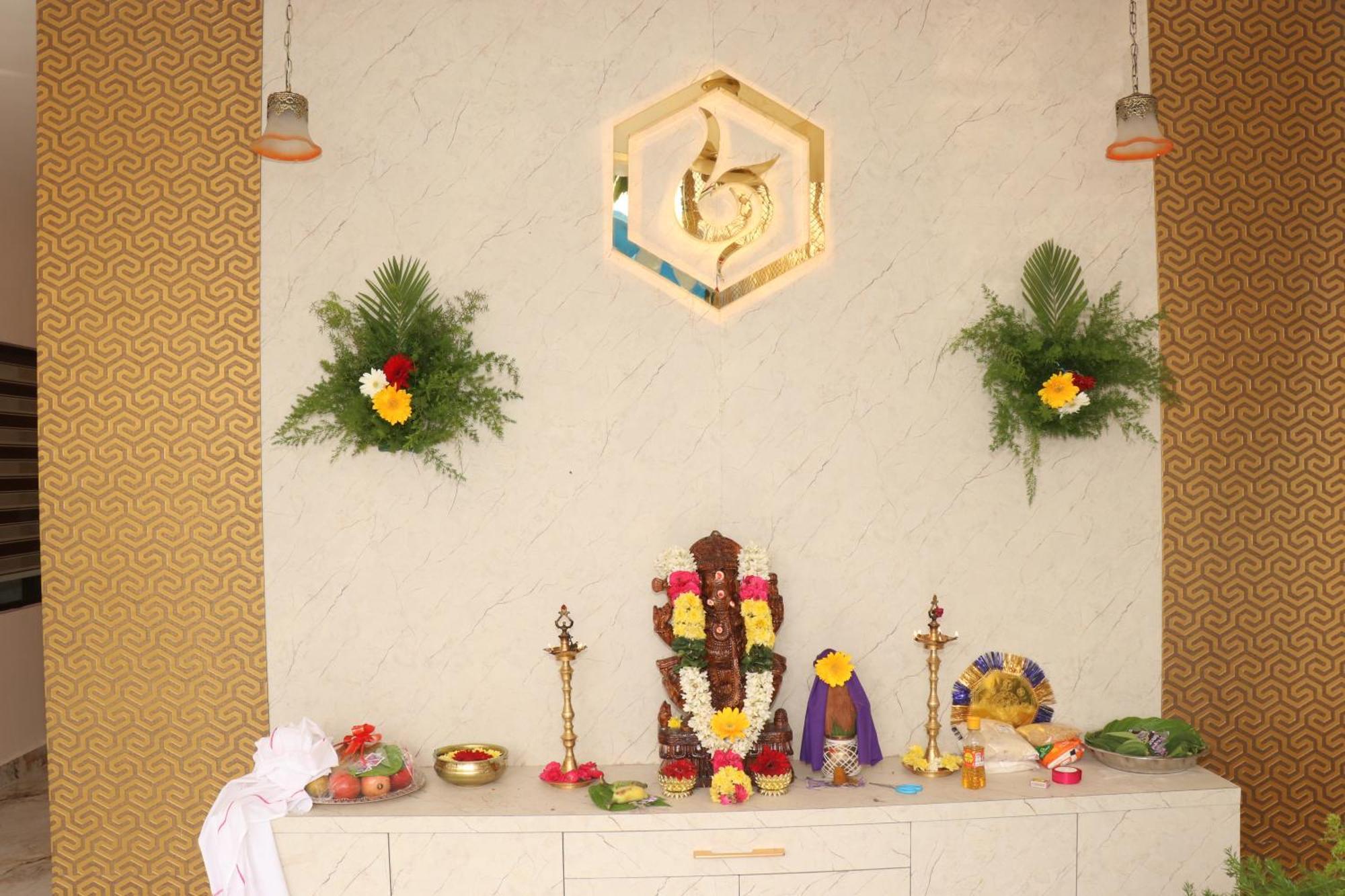Uj Pallazzio - Business Class Luxury Hotel Tiruvannāmalai Buitenkant foto